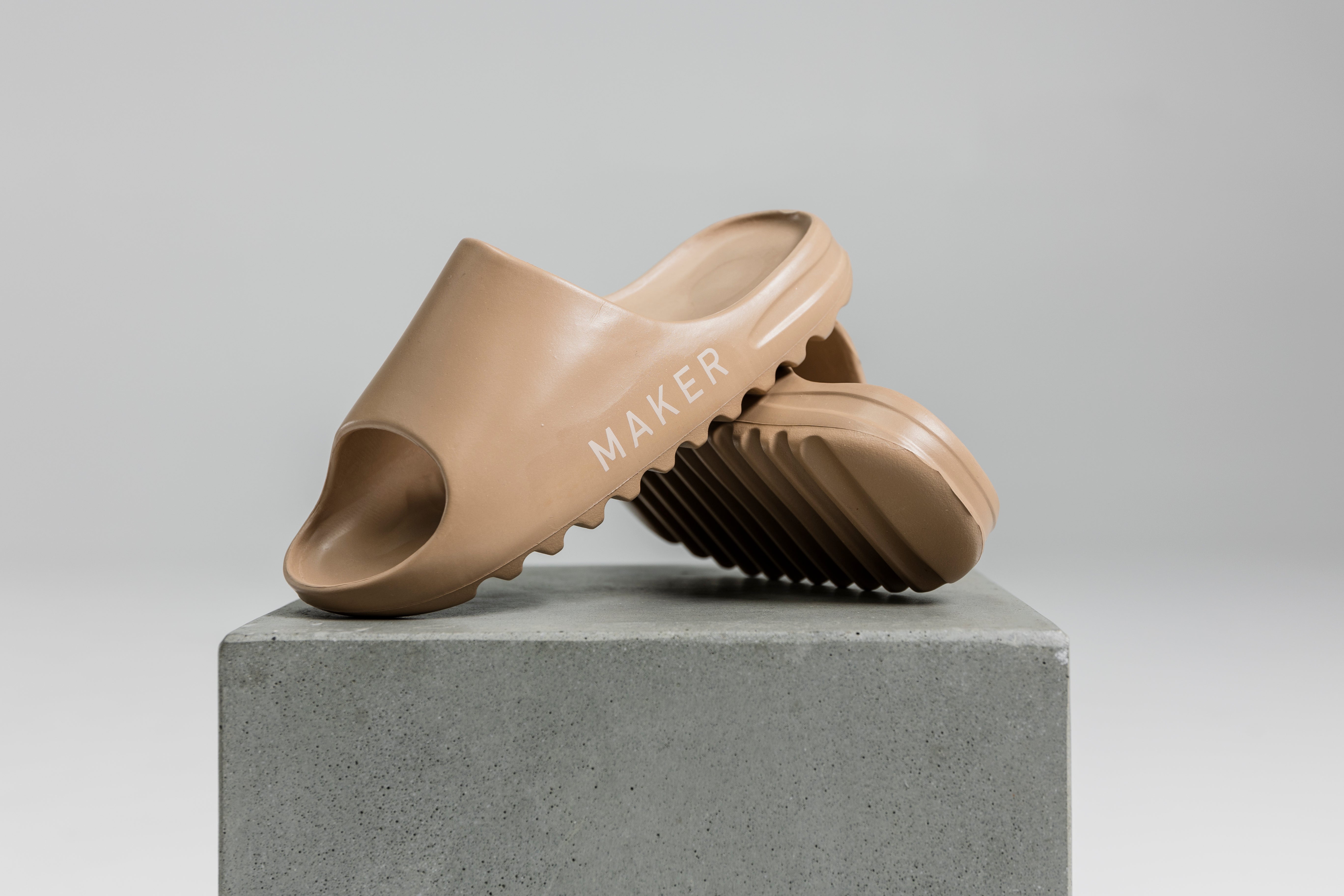 MAKER Slides 'Earth'